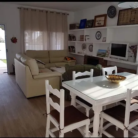 Holiday home En Canos, Chimenea, Sin Coger Coche La Playa Y El Monte